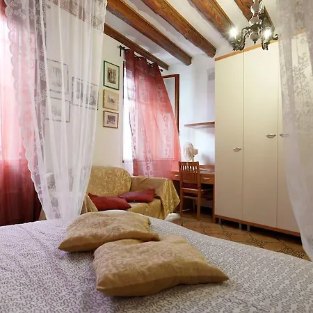 Casa Di Primavera Venise